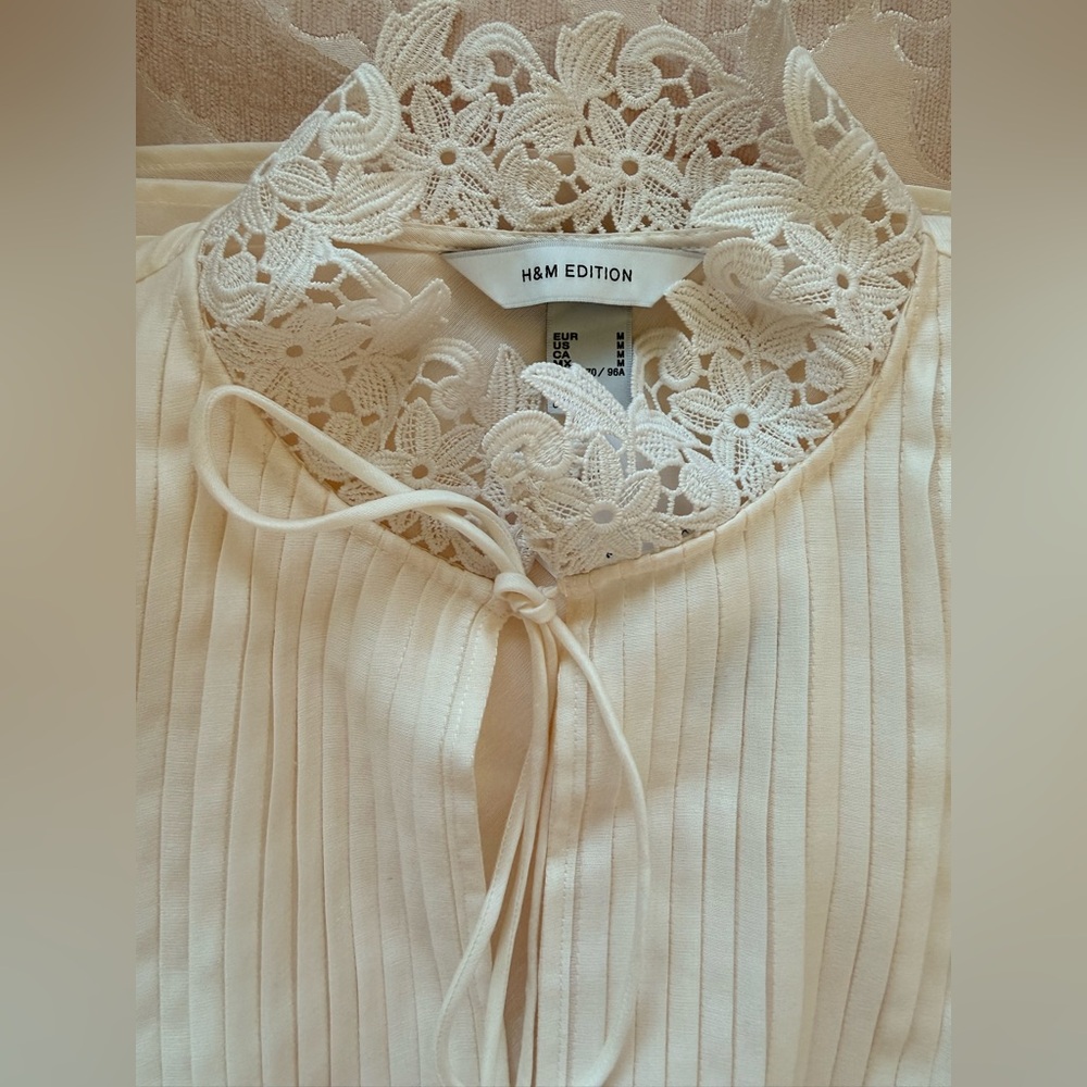 Cream Lace Collar Blouse